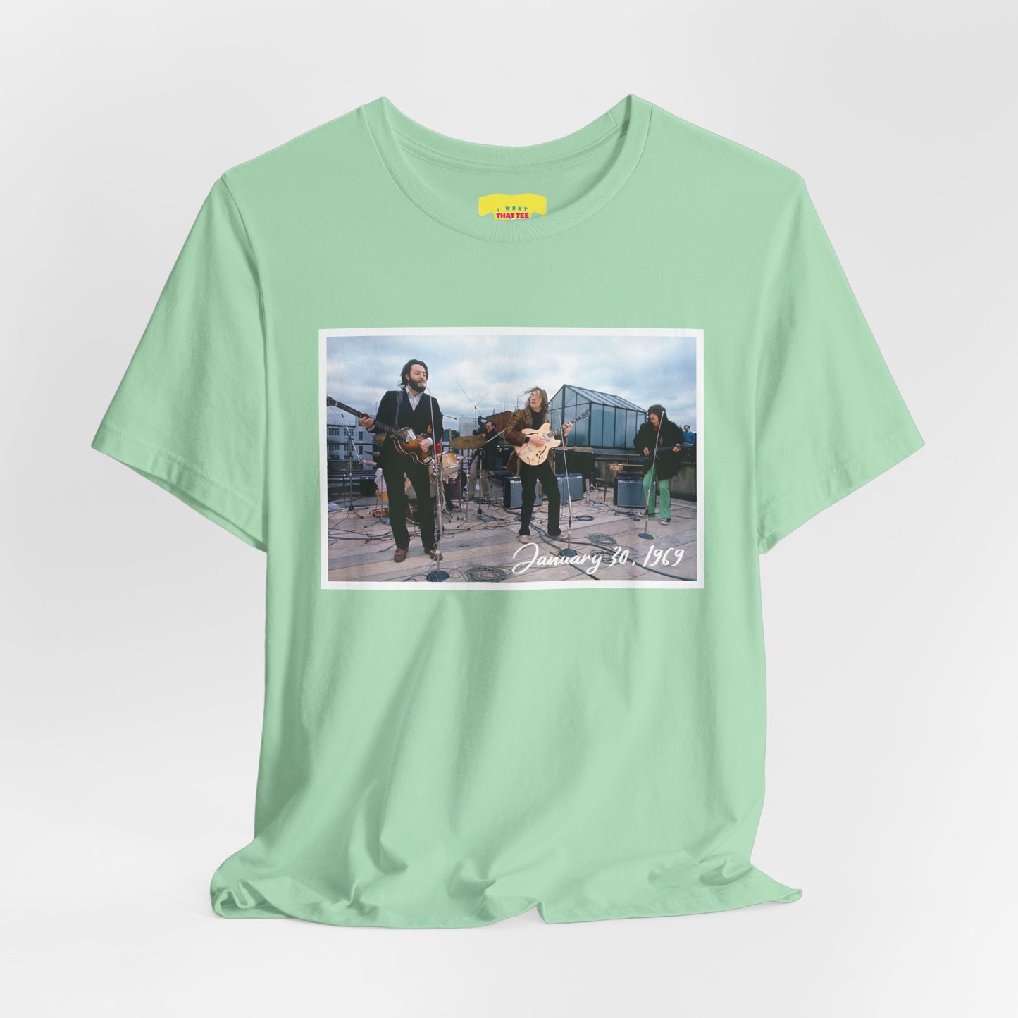 BEATLES ROOFTOP CONCERT (Unisex Softstyle T-Shirt)