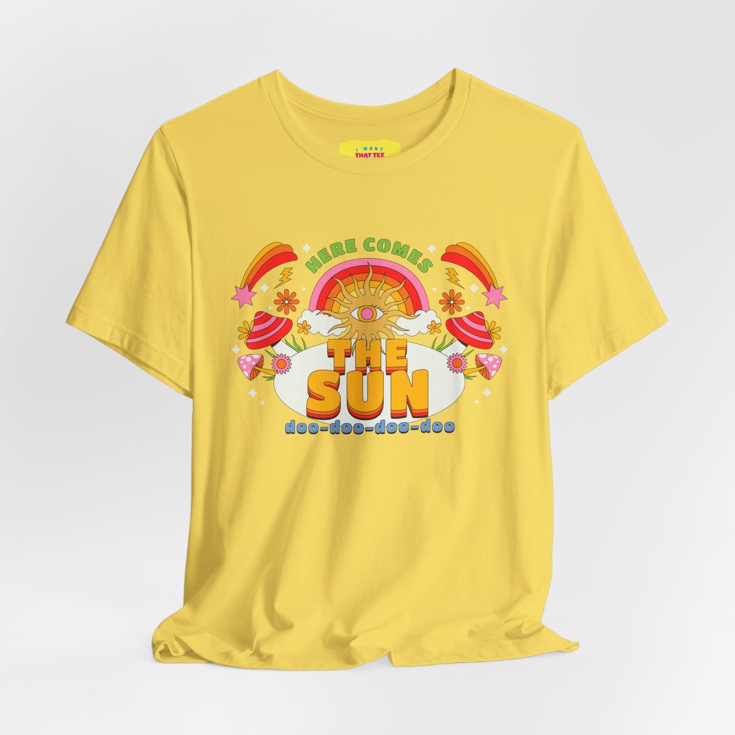 HERE COMES THE SUN - THE BEATLES (Unisex Softstyle T-Shirt)