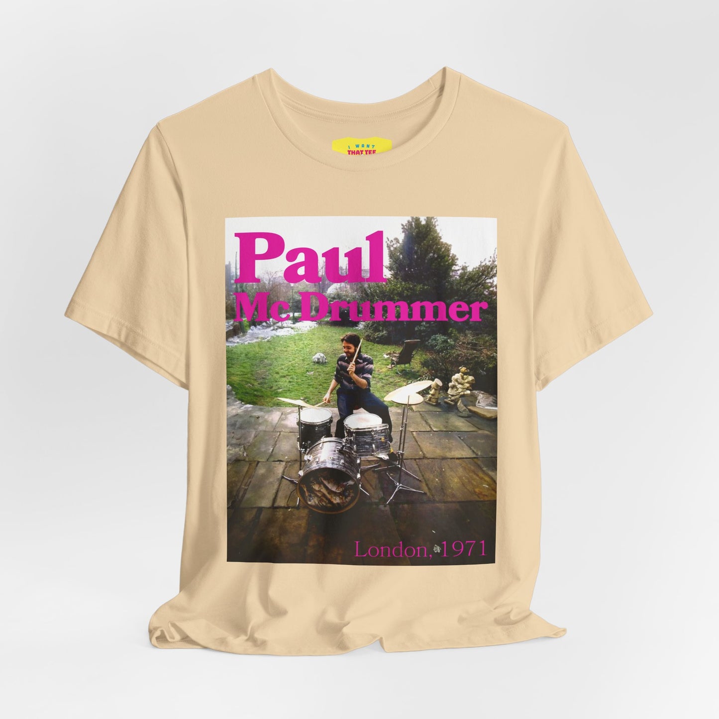 PAUL MC DRUMMER - PAUL MC CARTNEY AT DRUMS (Unisex Jersey Short Sleeve Tee)