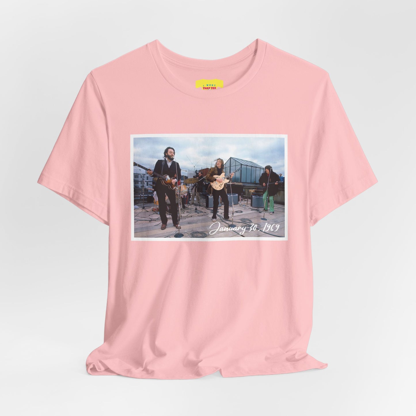 BEATLES ROOFTOP CONCERT (Unisex Softstyle T-Shirt)