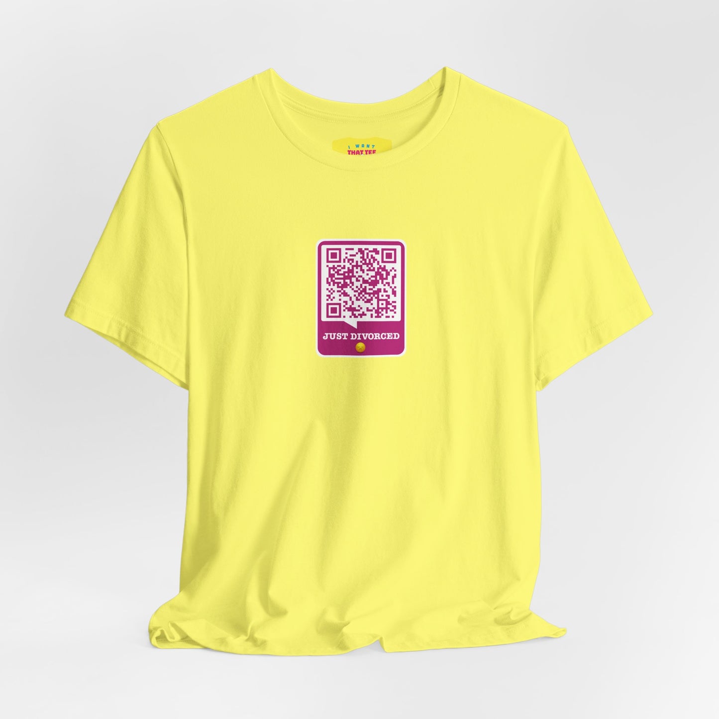 JUST DIVORCED - CELEBRATE QR JOKE (Unisex Softstyle T-Shirt)